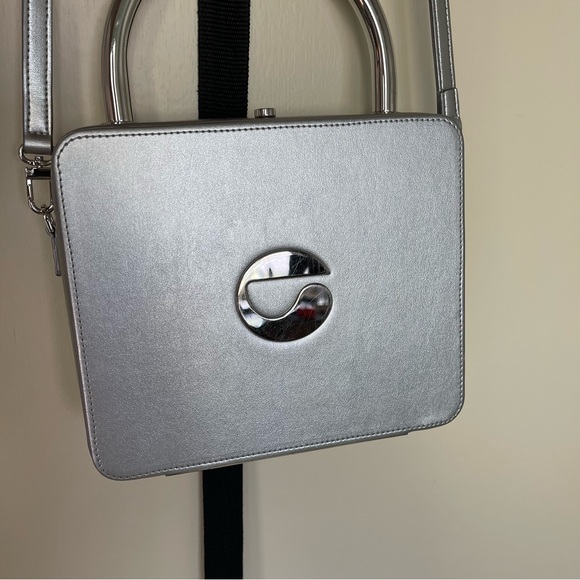 Coperni metallic grey square purse w dustbag - Picture 3 of 17